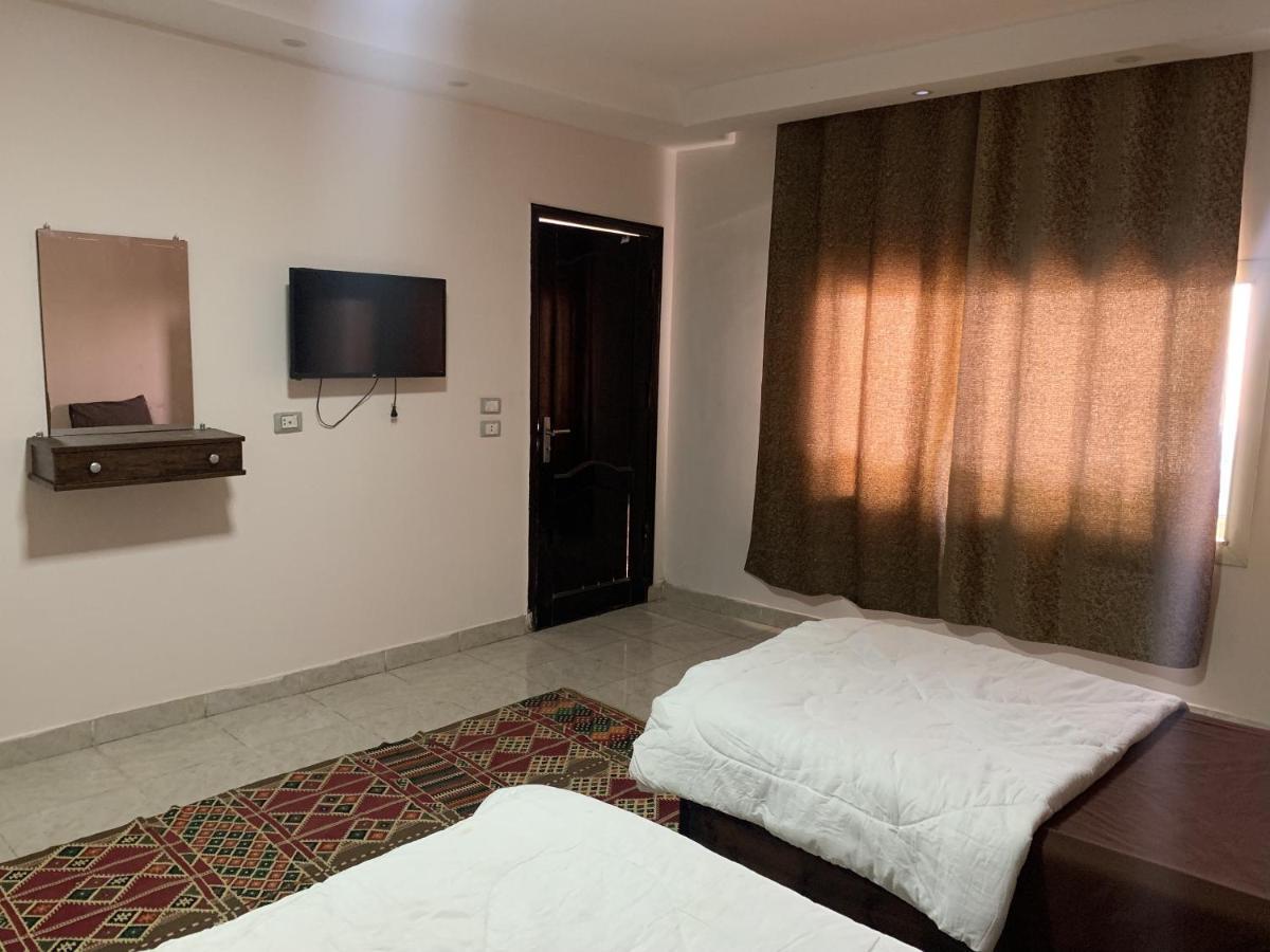 King Khufu Pyramids View Hotel Kafret el-Gabal エクステリア 写真