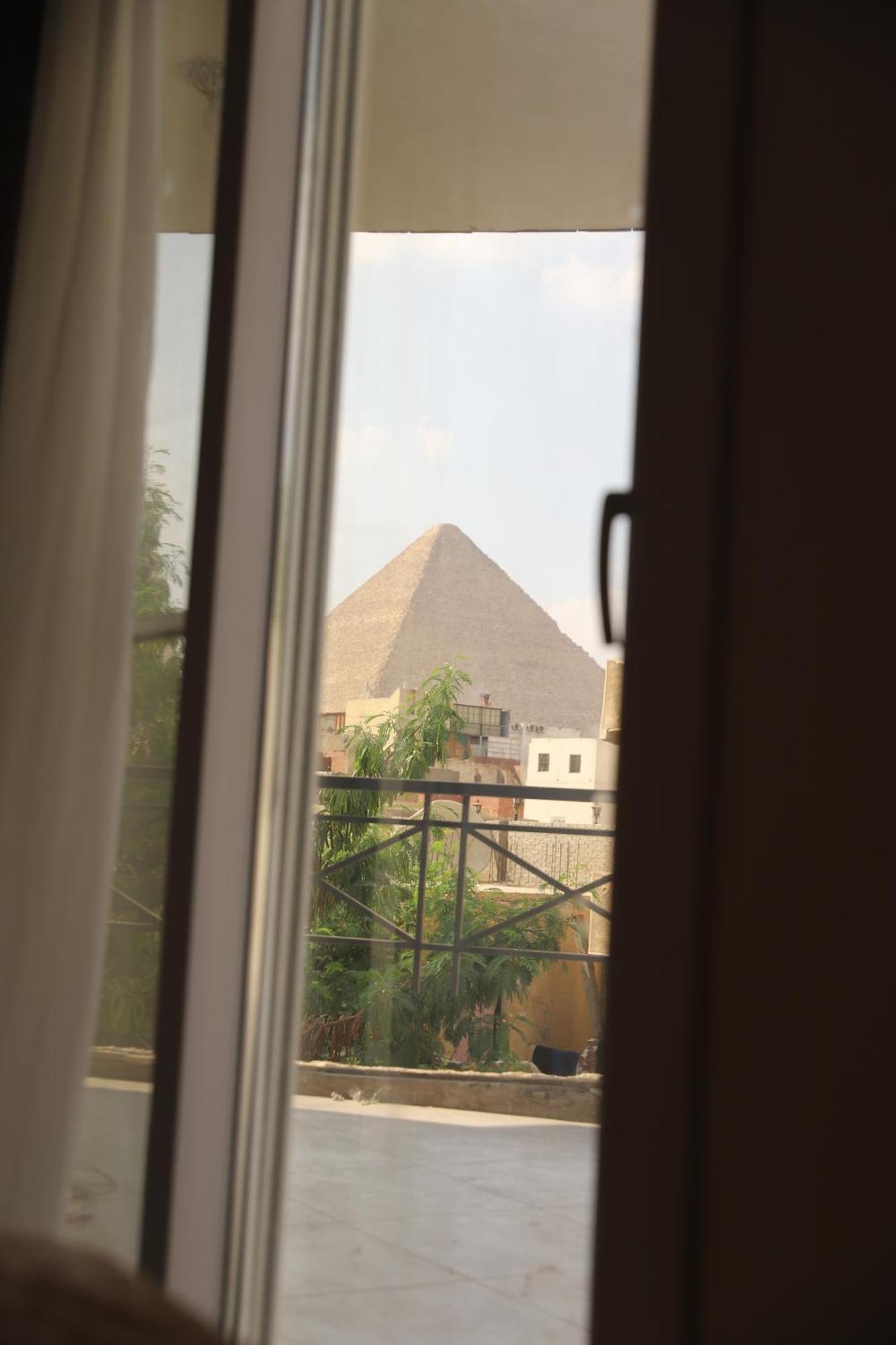 King Khufu Pyramids View Hotel Kafret el-Gabal エクステリア 写真